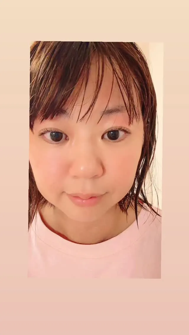 今日はまつげが育つ安心安全なまつげ美容液を動画でご紹介しまー...