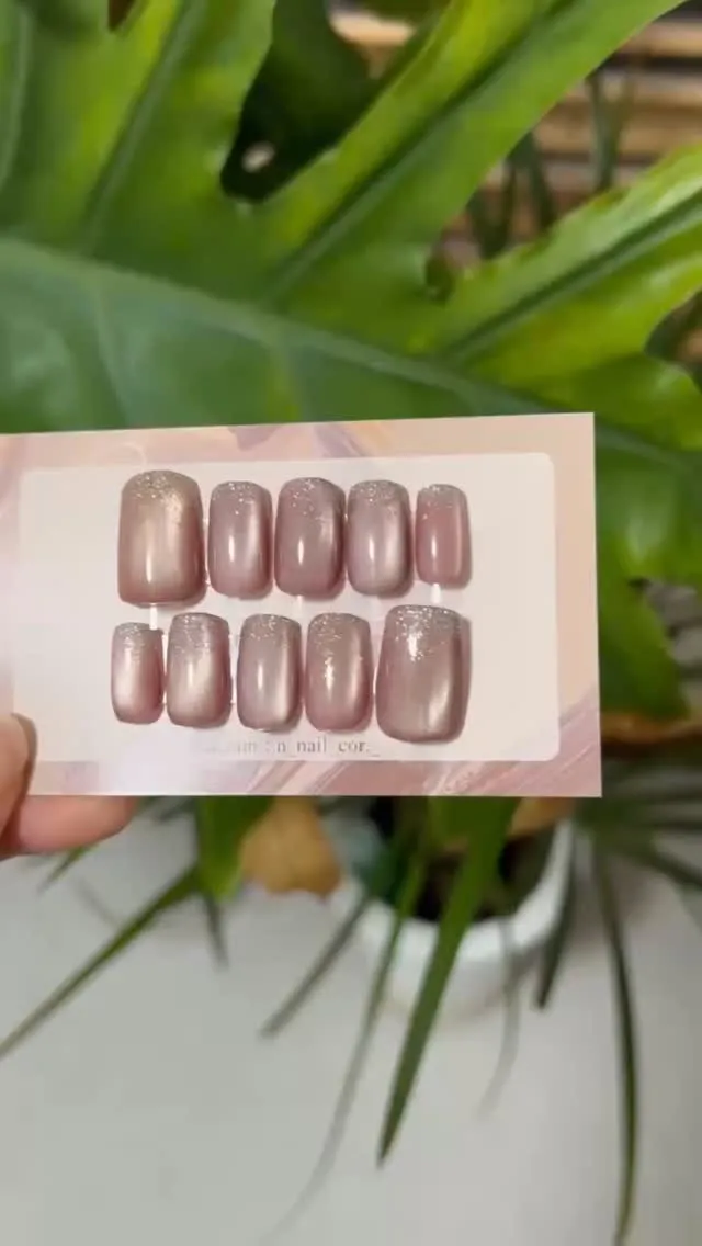 totolunaでネイルメニューはじめました！